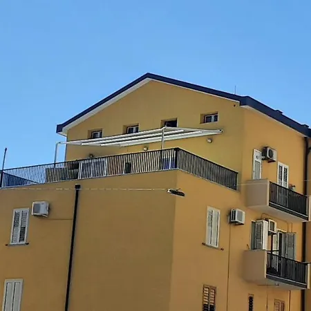 Appartamento A 100 Metri Dalla Spiaggia Con Ampia Terrazza Vista Mare 公寓