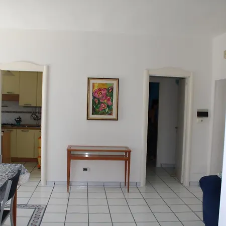 Appartamento A 100 Metri Dalla Spiaggia Con Ampia Terrazza Vista Mare 卡坦扎罗