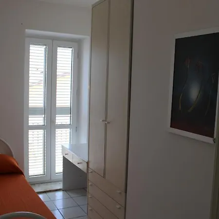 Appartamento A 100 Metri Dalla Spiaggia Con Ampia Terrazza Vista Mare *